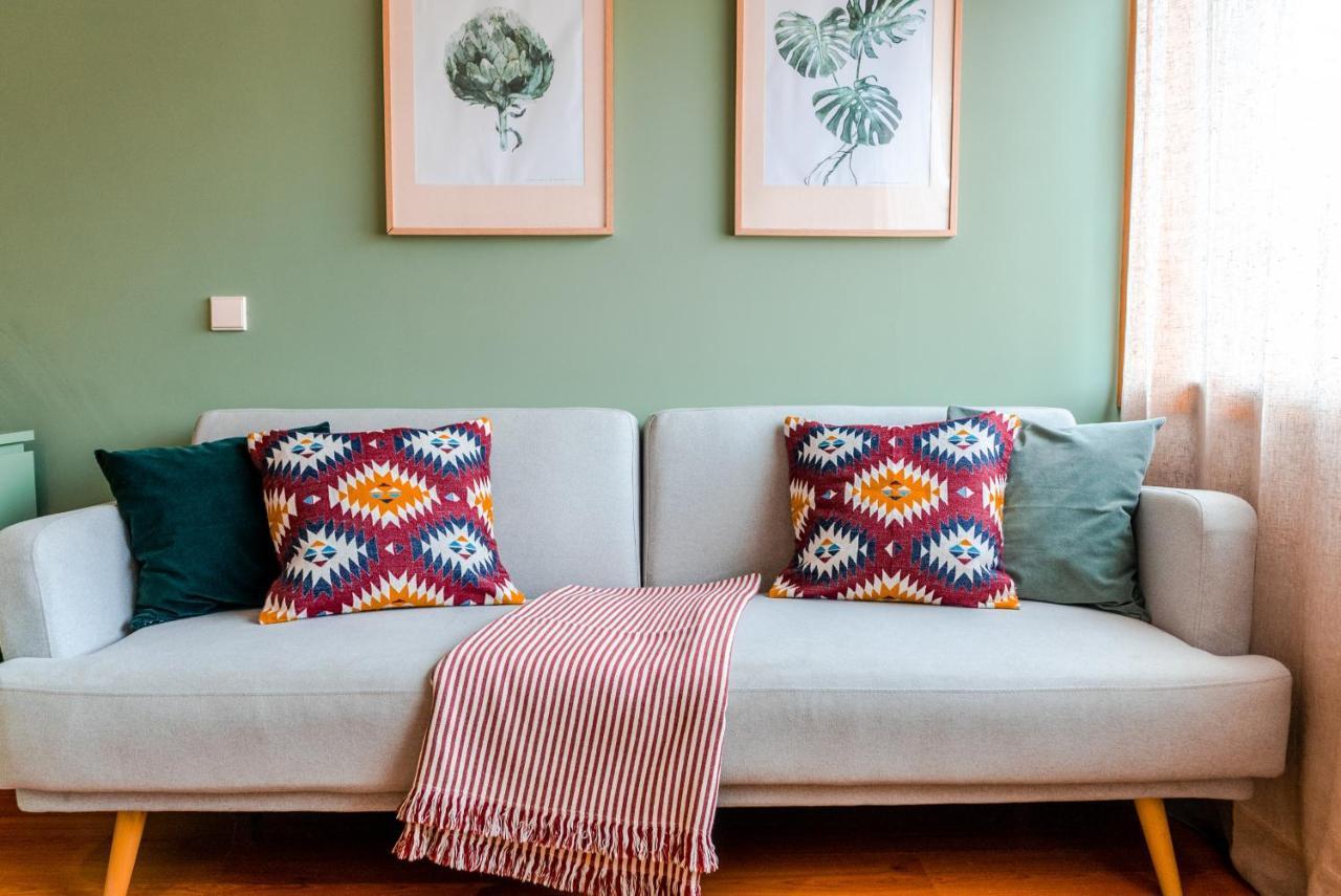 Apartment Bright In The Heart Of Lapa - 5min Walk To Metro!